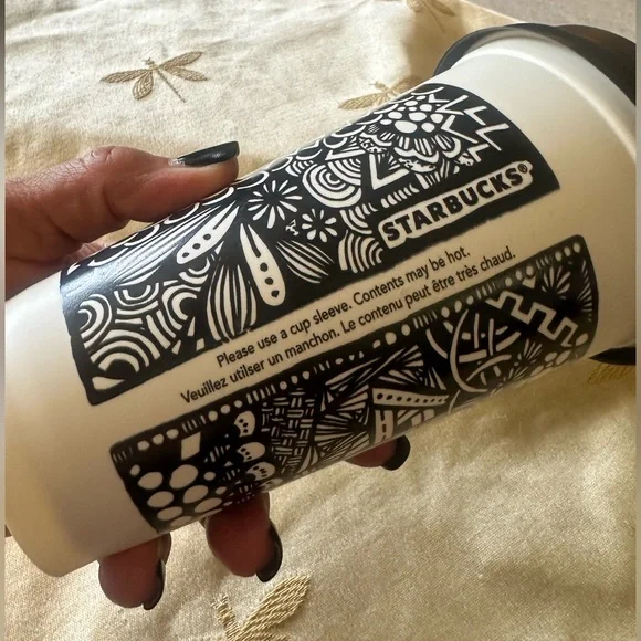 Starbucks 2014 Art Contest Winner Reusable Plastic 16oz Travel Coffee Cup / Mug. - Picture 4 of 9